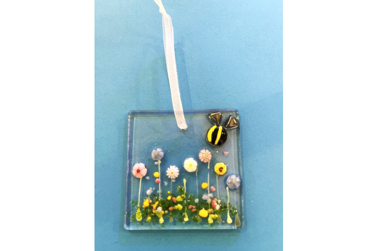 Little Orchard Glass Murrine & Bee Suncatcher