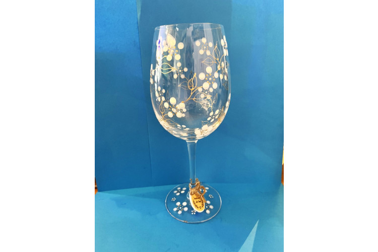 Sweetpea & Bumble White Flower Wine Glass